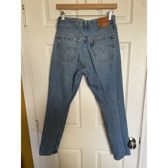 Levi’s 501 Super Ripped Medium Wash Straight Leg Mid Rise Women’s Jeans Size 27 - Picture 4 of 11